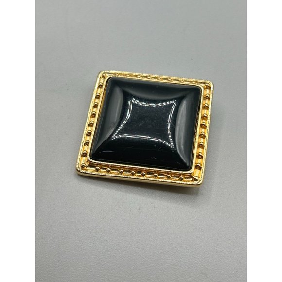 Vintage Signed Monet Square Black Pin Brooch Gold Tone Setting Elegant Jewelry - Picture 3 of 6